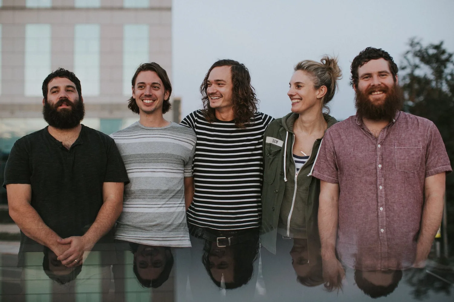 manchester orchestra lead singer - Ilustrasi 2
