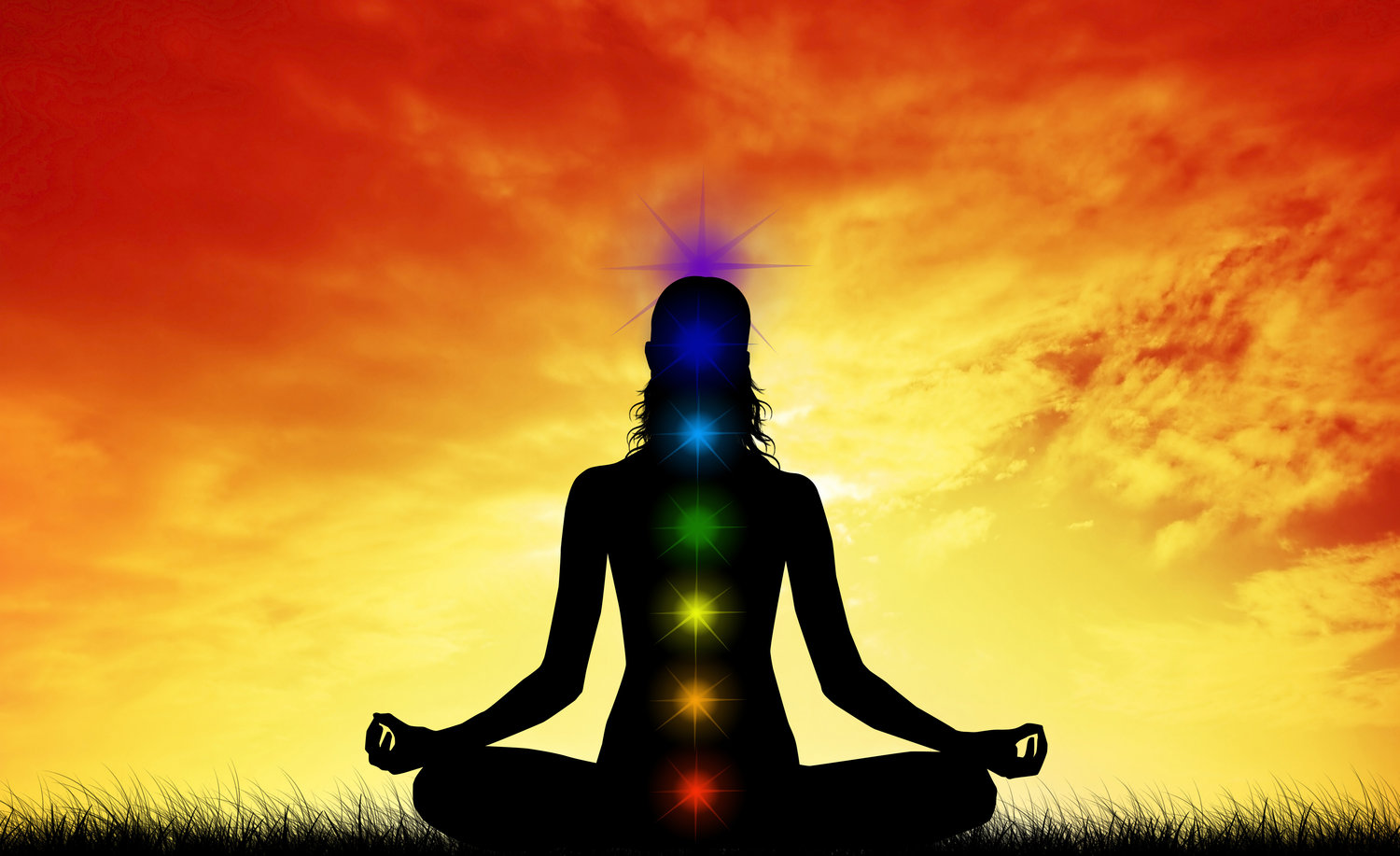 Meditation healing. Нирвана медитация. Медитация в оранжевом цвете. Вечерняя медитация. Йога медитирует в темноте.