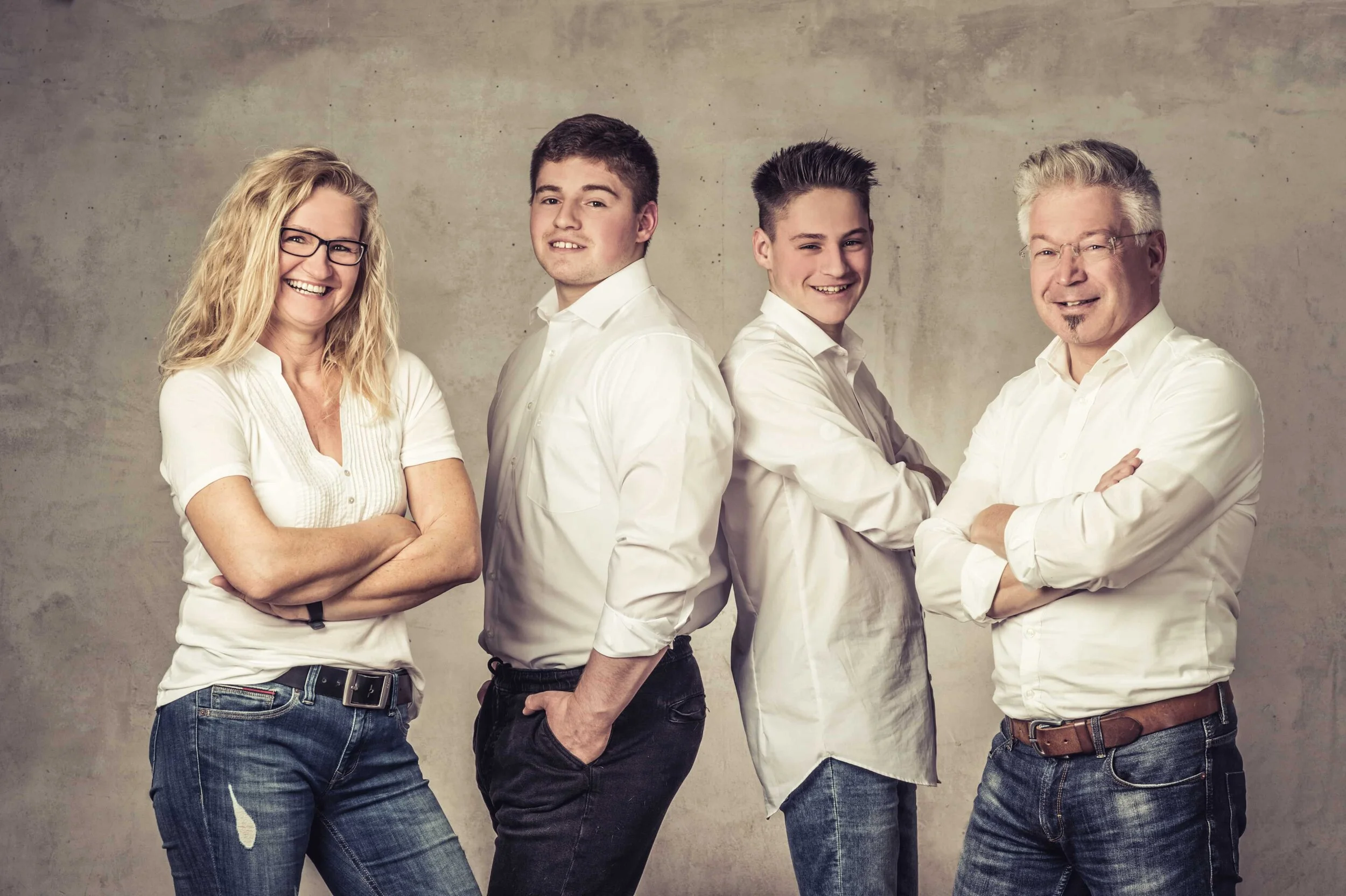 Familie Kornmann – deine Gastgeber im Ötztal Chalet.