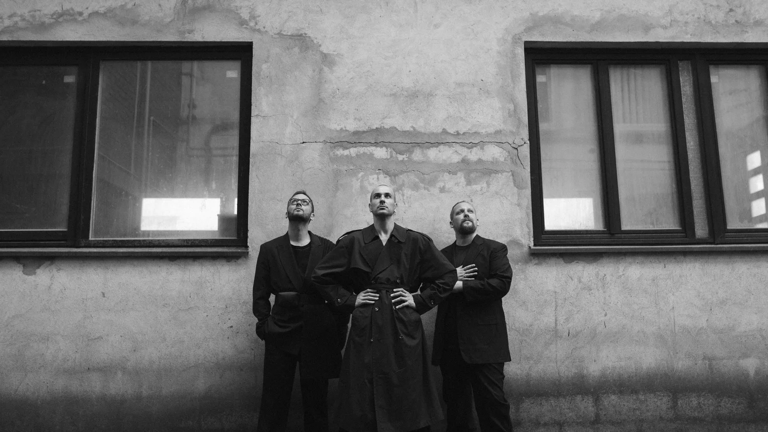 The roop band. The roop. Наабанди шридеви. Группа the roof литва. Is a roop распечатать.