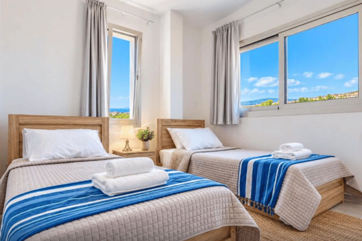 Zweibettzimmer mit Meerblick
