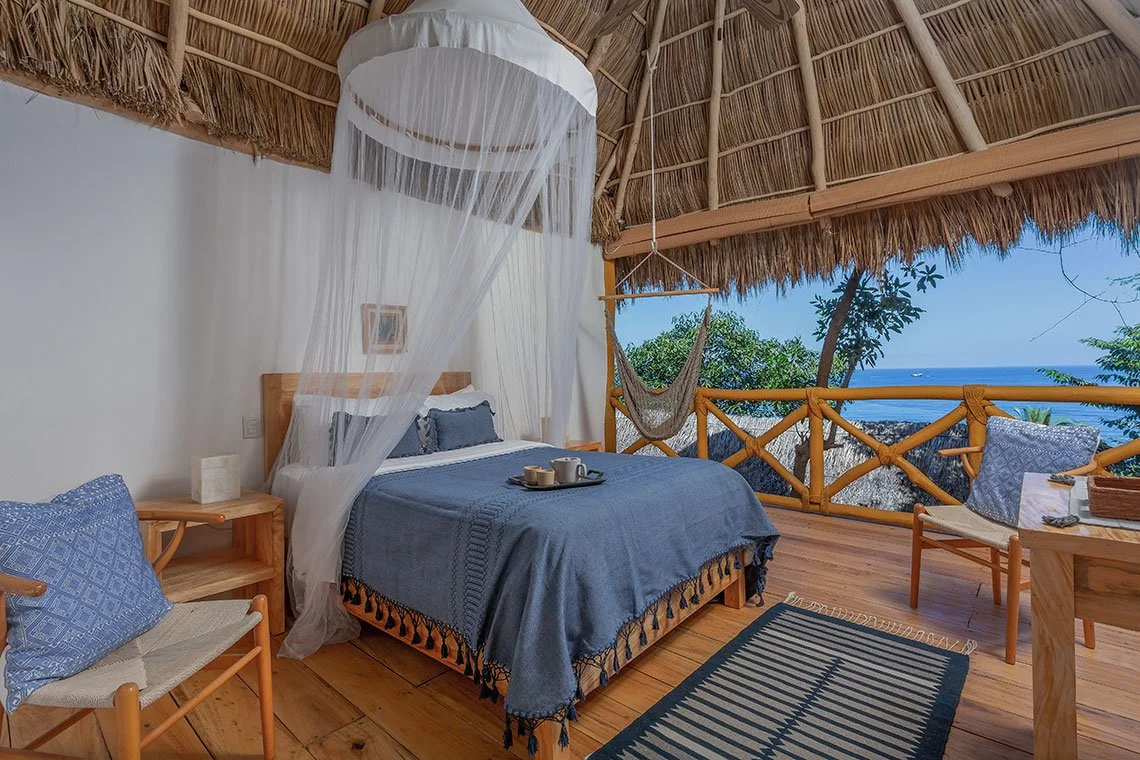 Deluxe room — two twin beds