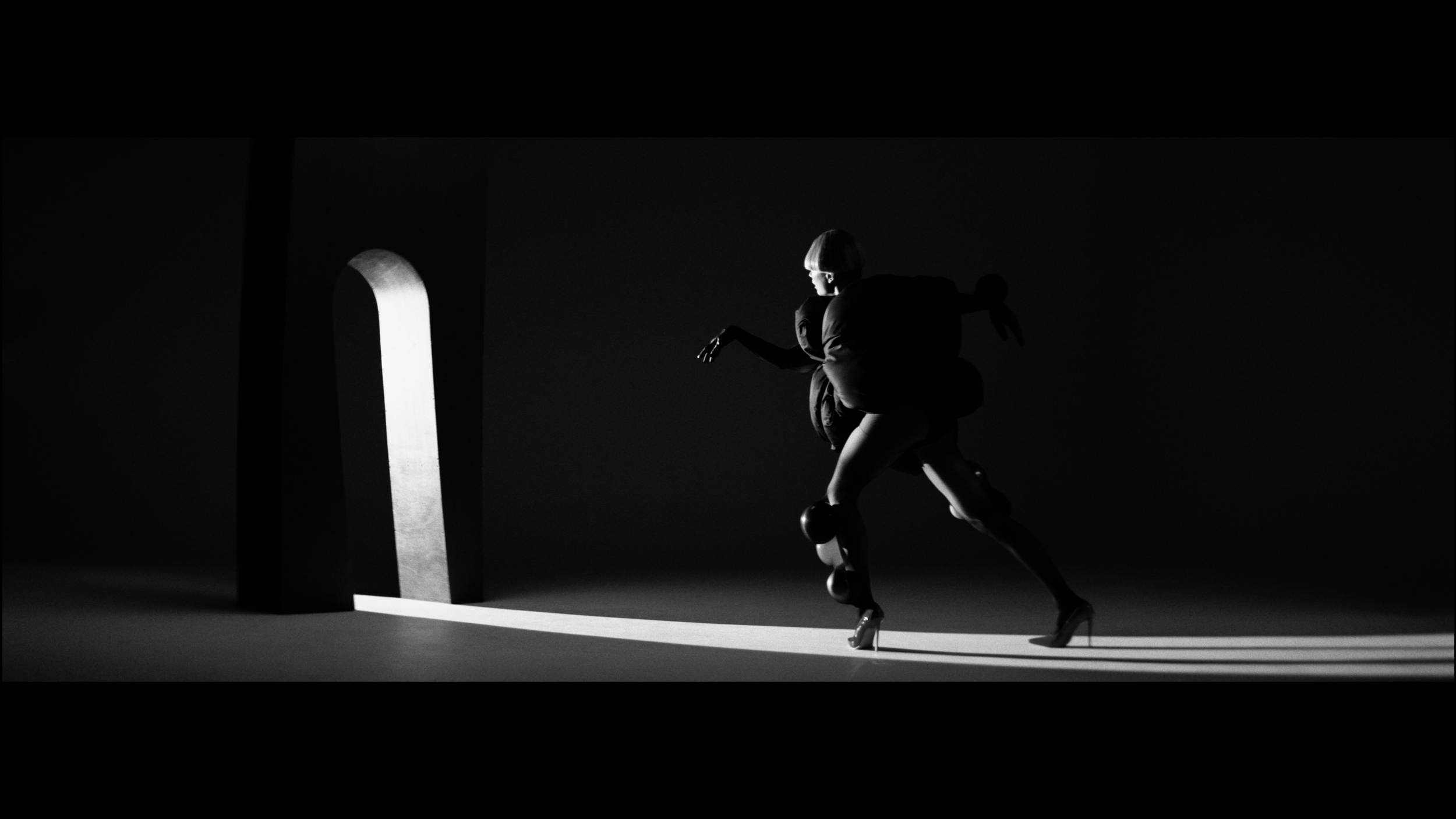 Tim Wes - I Do Crazy Things At Night