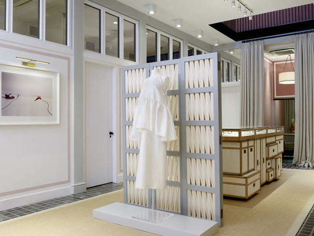 The Hamptons Luxury Designer Furniture and Fashion Consignment Stores –