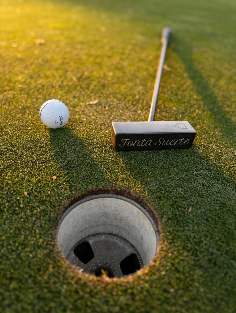 The Kő Putter in honed Black Mountain stone.