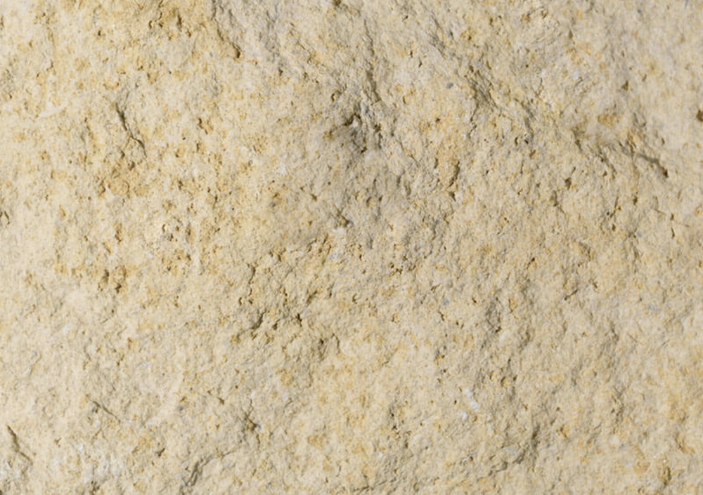 Onaga ashlar veneer sample in split face.