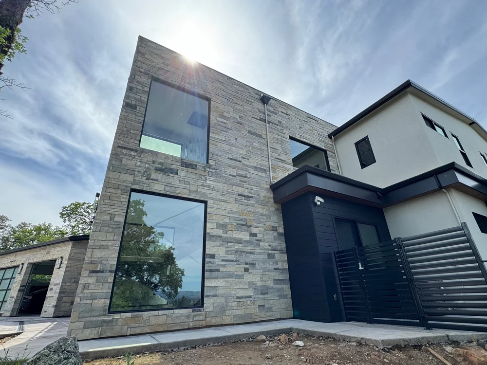 Bellevue Estate veneer on an entry.