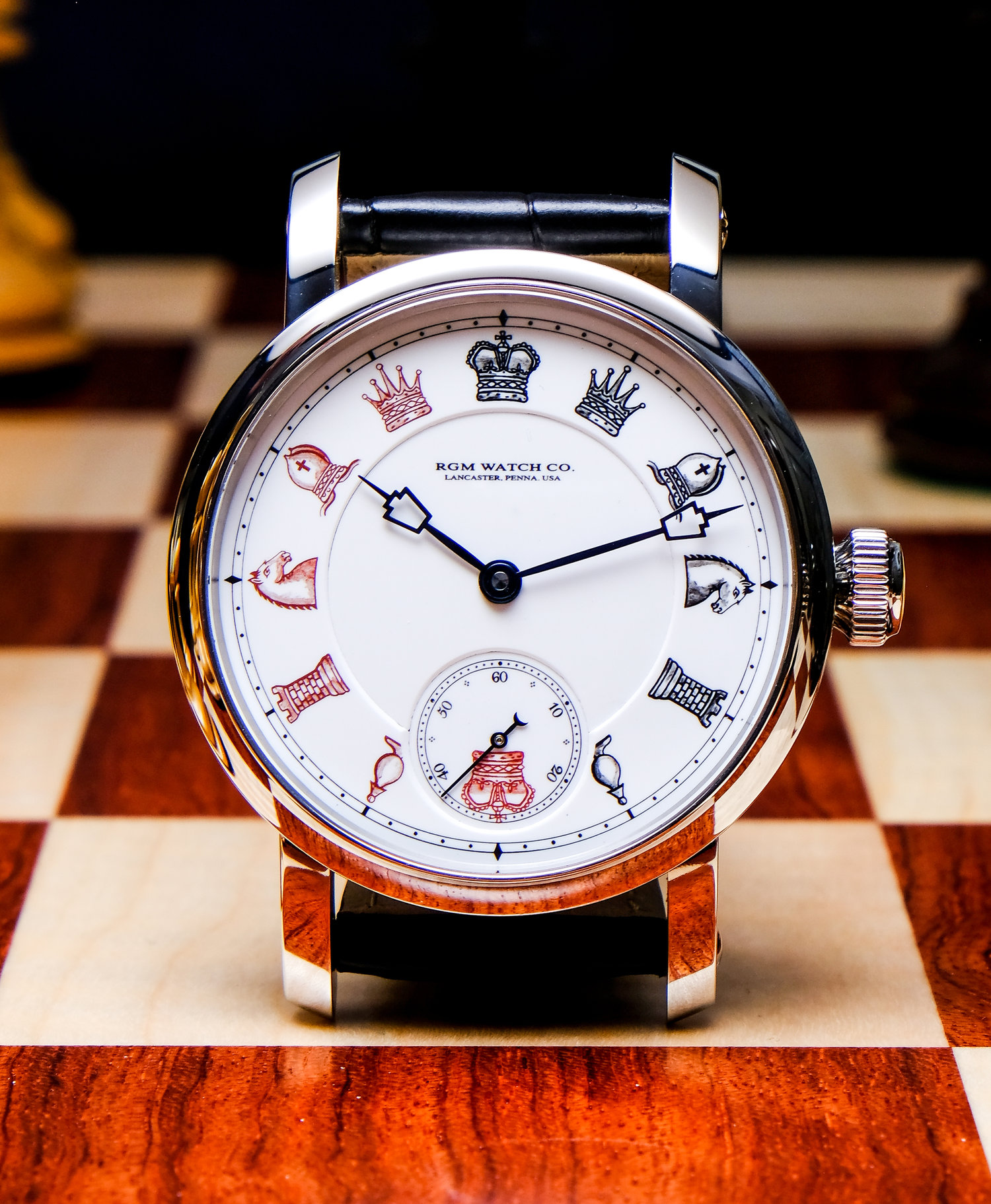 Количество циферблатов в шахматных часах. Наручные часы шахматы. Часы в шахматном стиле. Часы наручные для шахматиста. Циферблат шахматных часов.