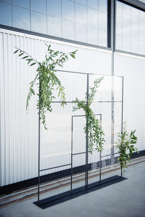 Industrial Chic Wedding reception at Hangar 21 South in Fullerton, Ca | Jennifer Lourie
