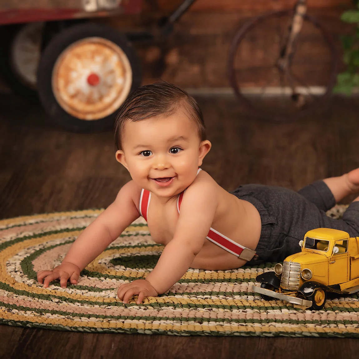 Baby milestone portrait 4 by Matt and Shea Photography in Chattanooga