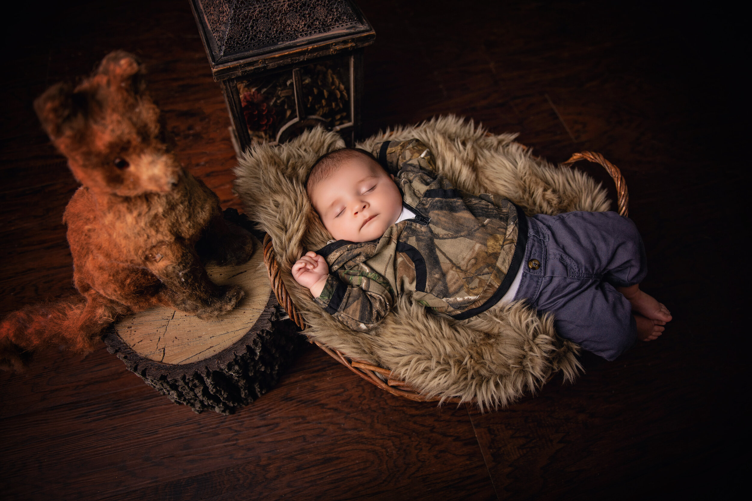 Baby milestone portrait 8 by Matt and Shea Photography in Chattanooga