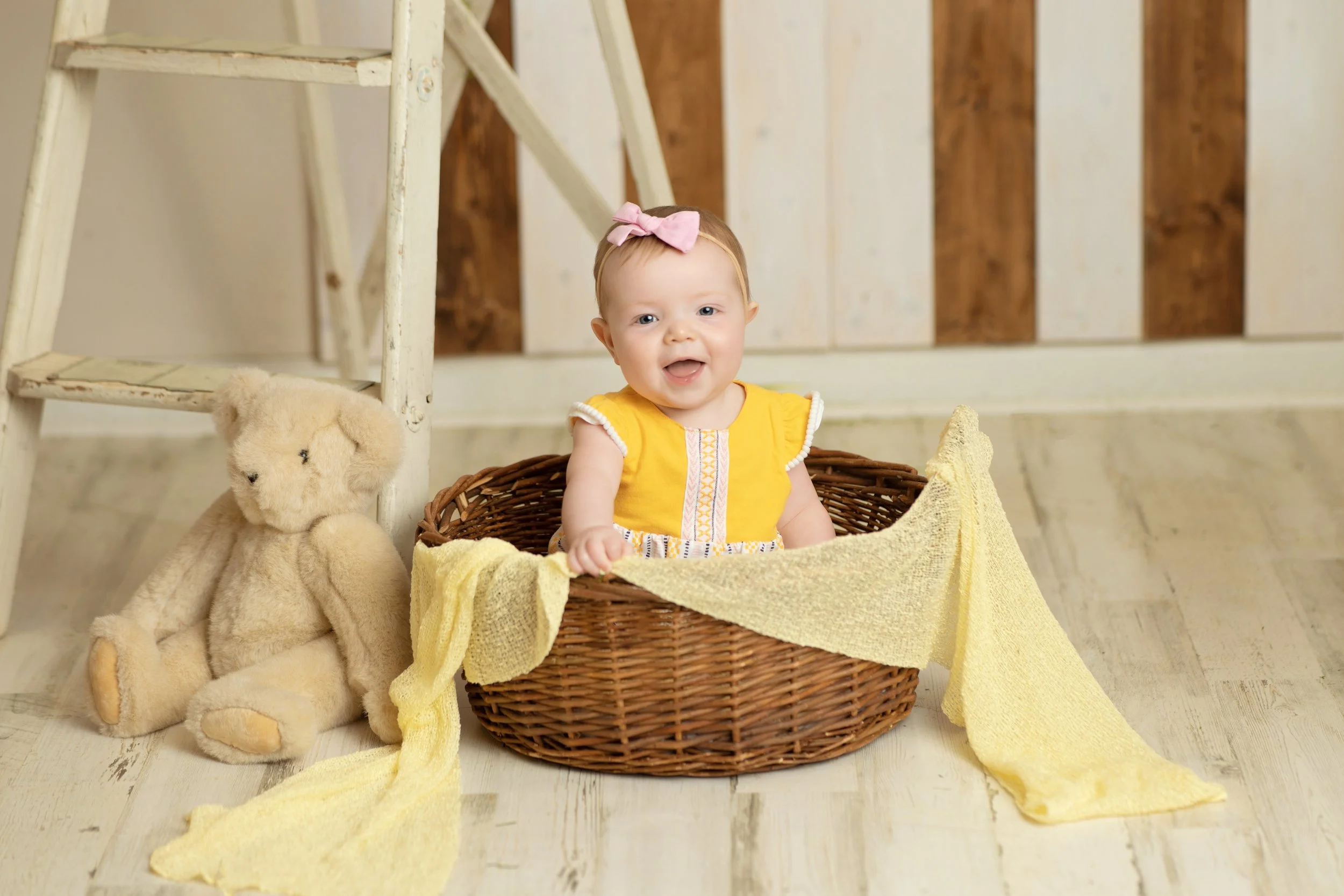 Baby milestone portrait 32 by Matt and Shea Photography in Chattanooga