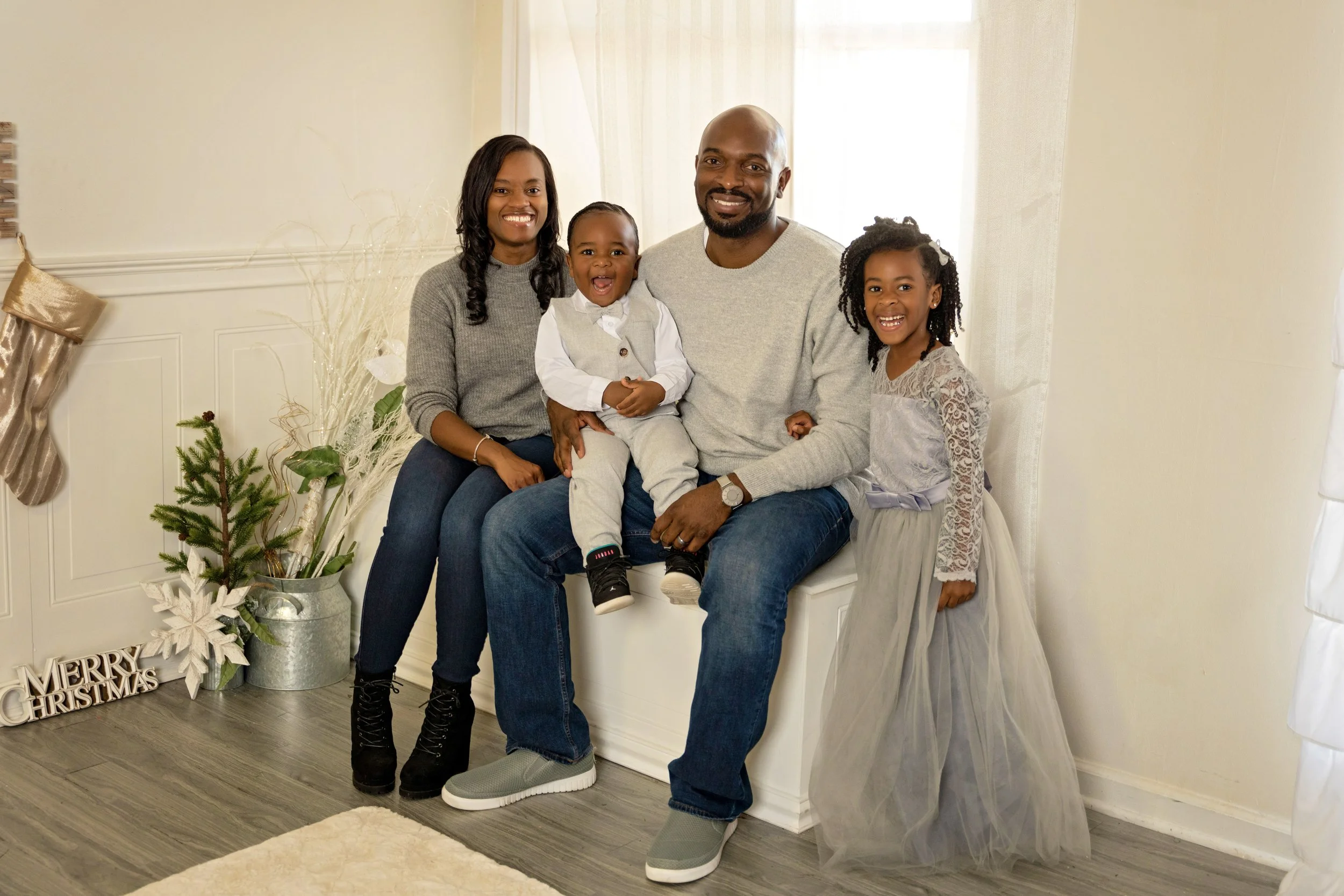 Christmas family and children studio portrait by Matt & Shea Photography