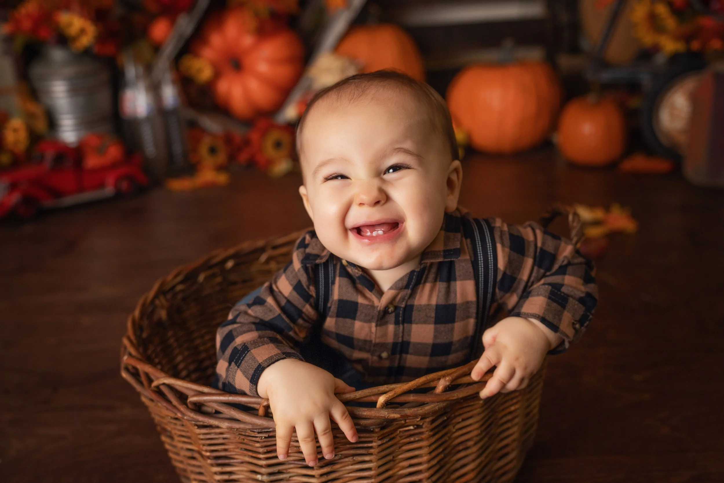 Baby milestone portrait 125 by Matt and Shea Photography in Chattanooga