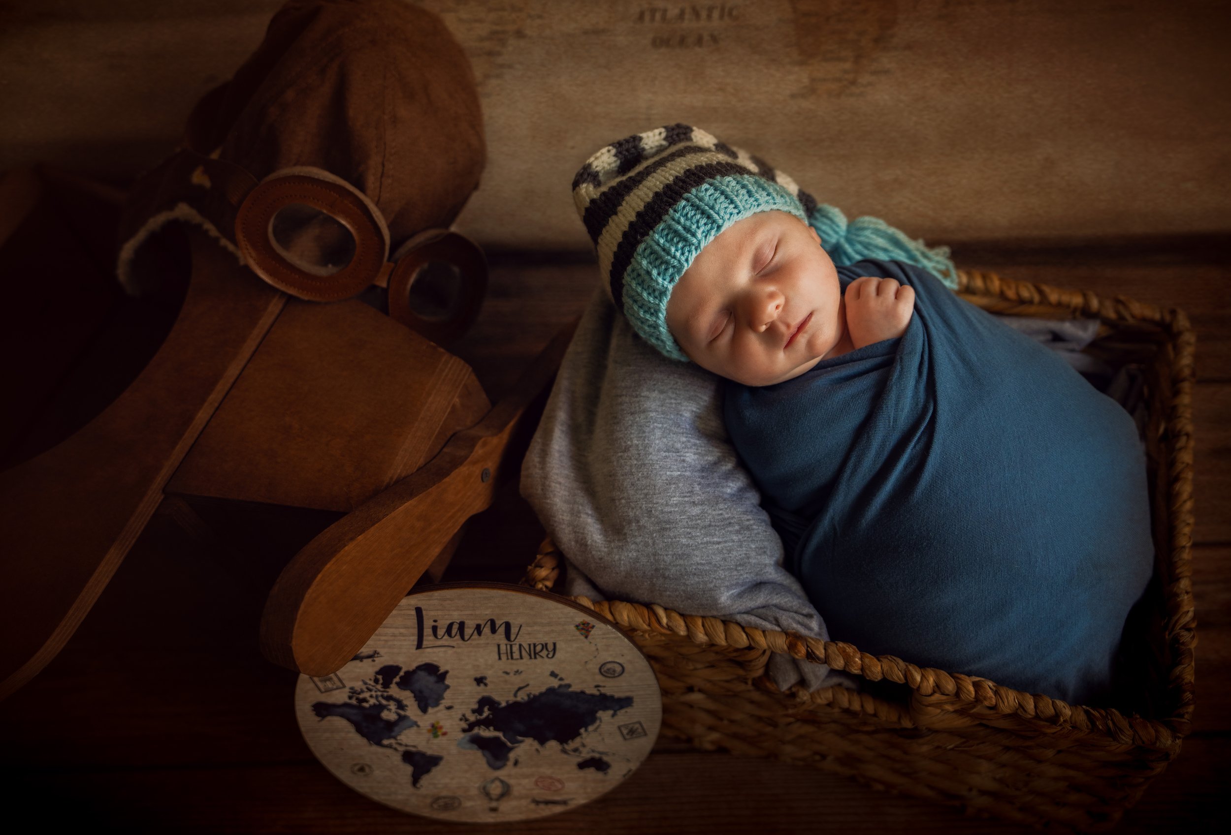Newborn portrait by Shea