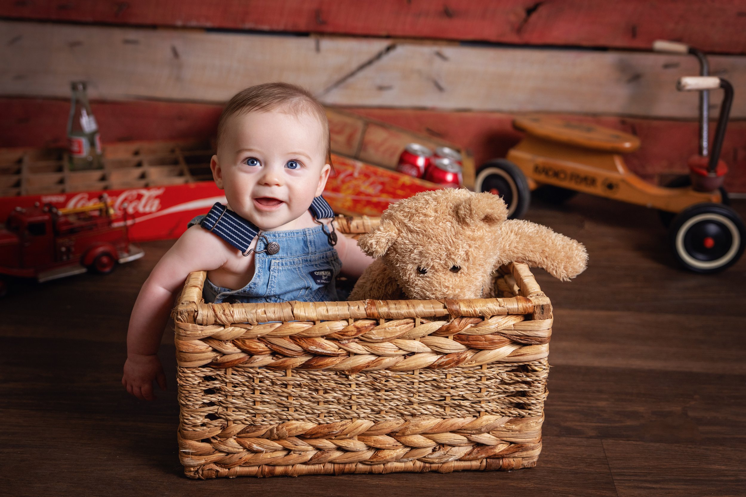 Baby milestone portrait 166 by Matt and Shea Photography in Chattanooga