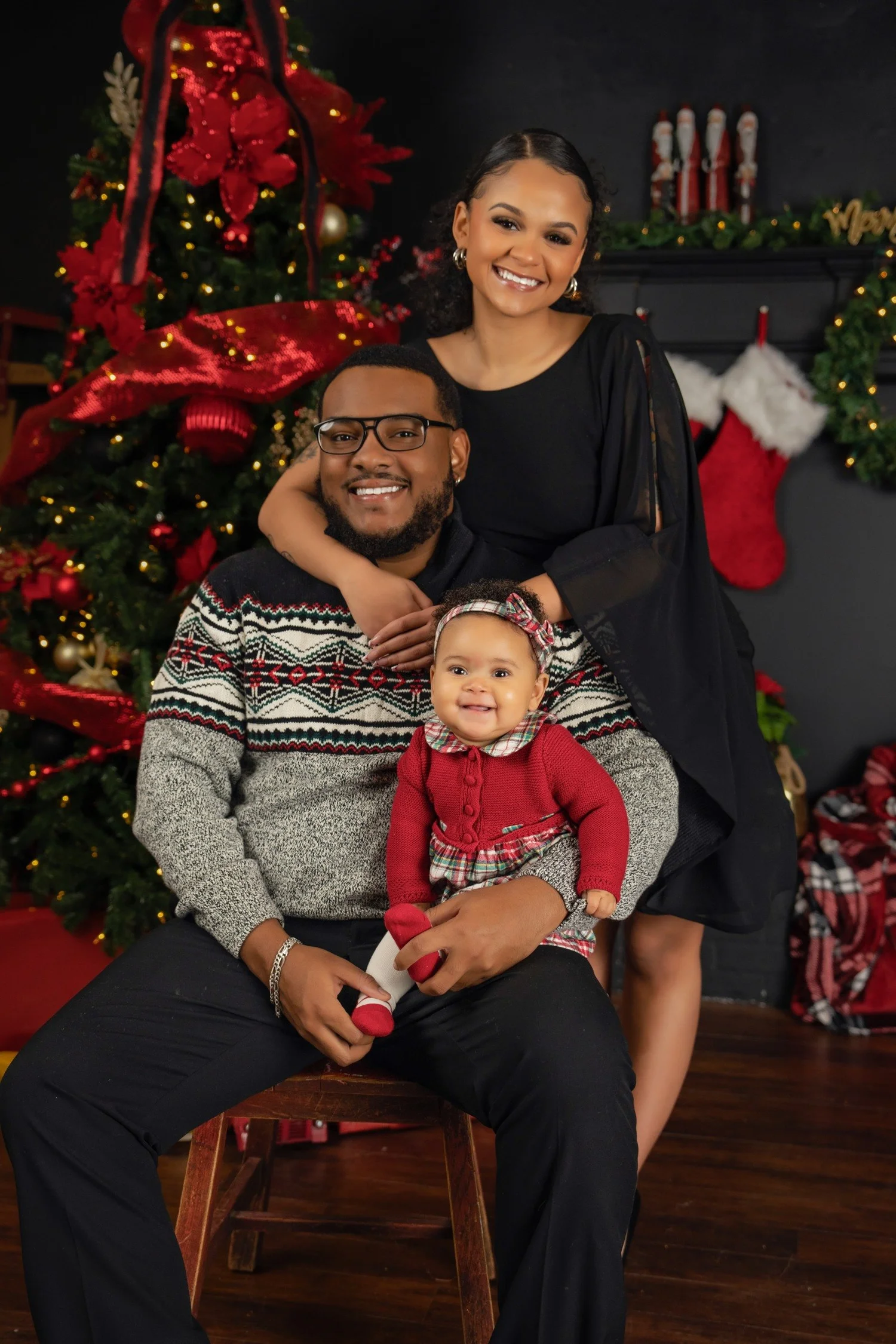 Christmas Minis studio portraits for families and children