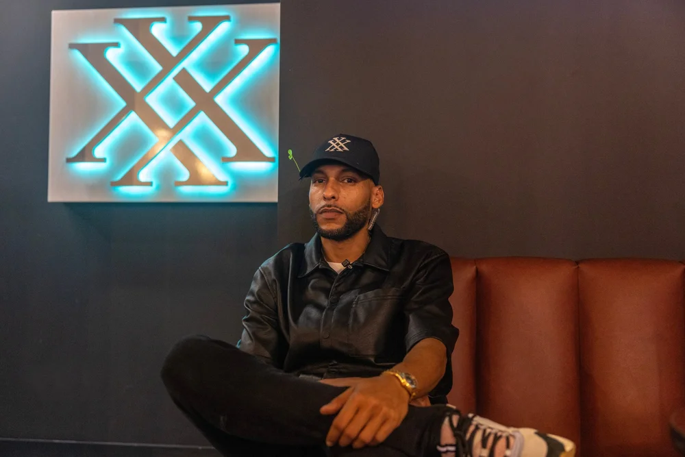 Inside XENA Lounge