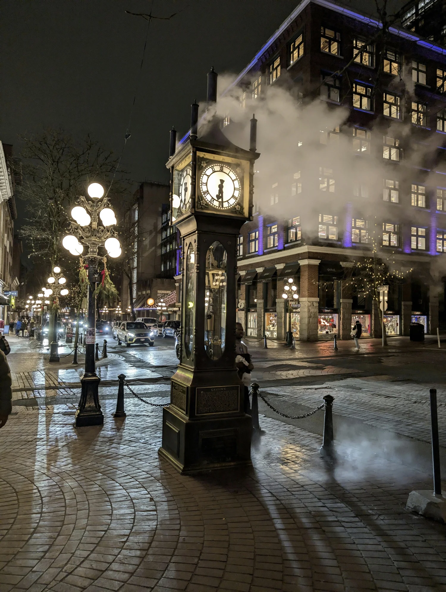 Gastown steam clock and historic cobblestone streets in downtown Vancouver