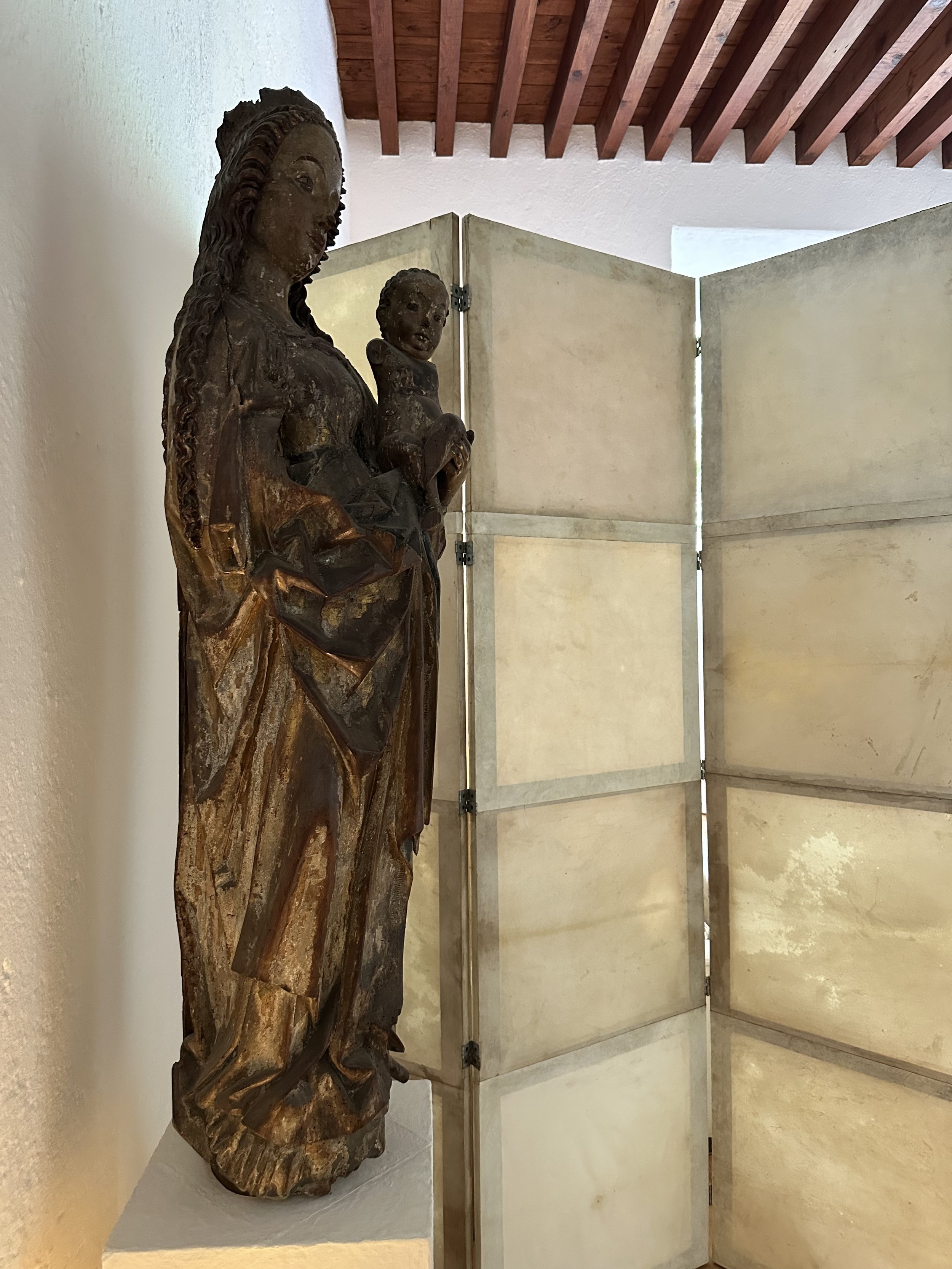 Baragan Mary Statue