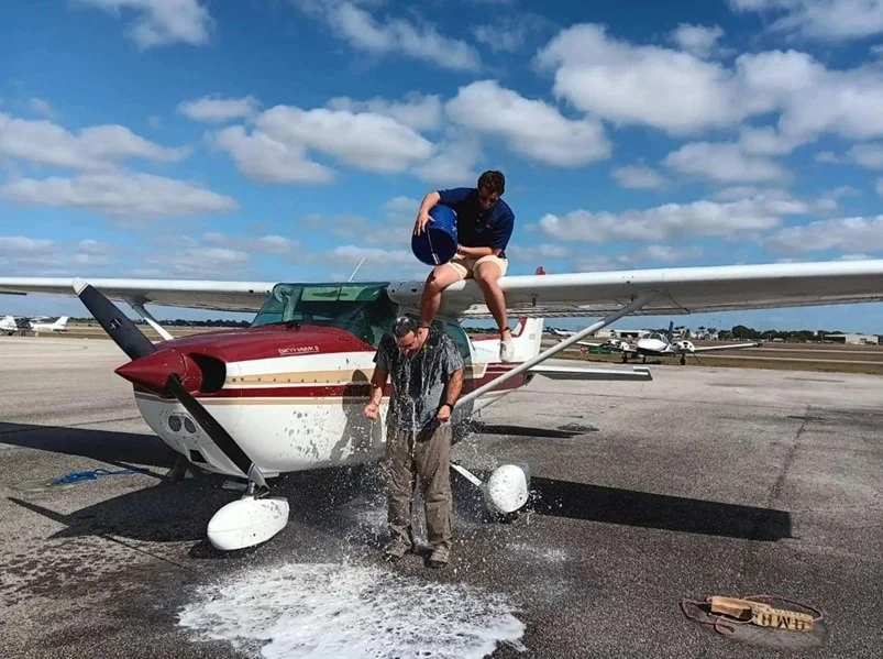 Cessna 172N Flight Center International Academy aircraft