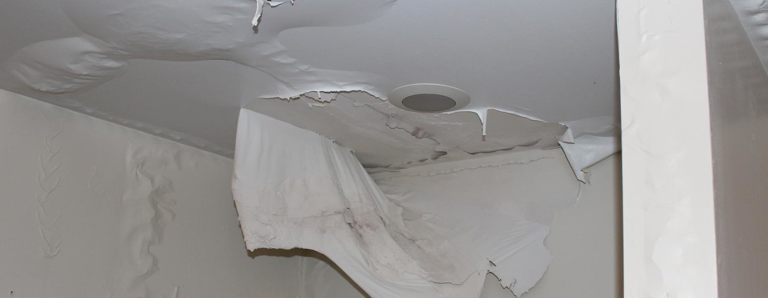 What You Should And Shouldn’t Do When Dealing With Water Damage