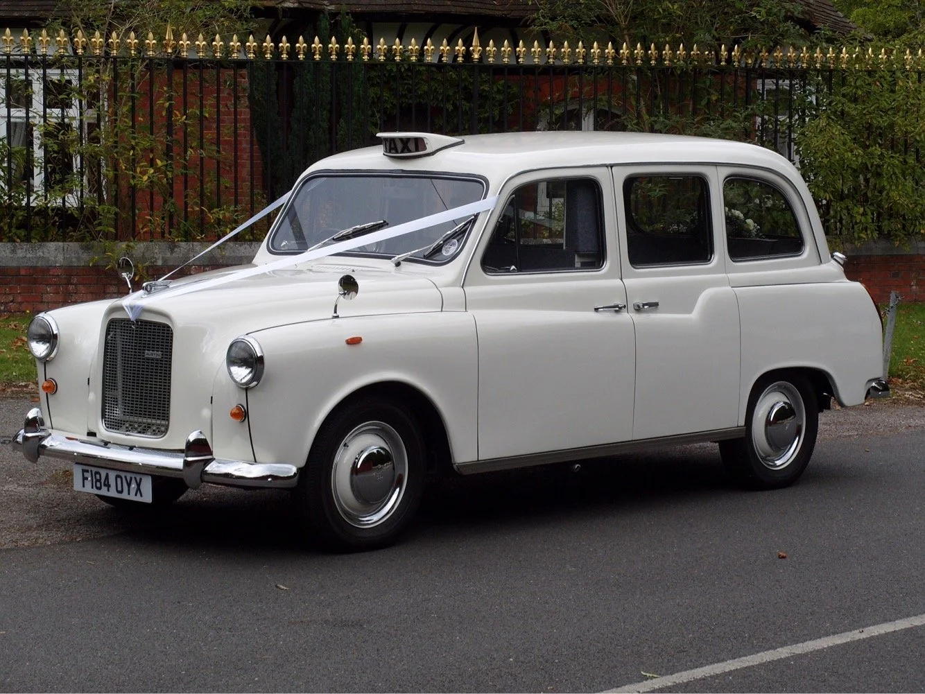 Heritage Wedding Cab London