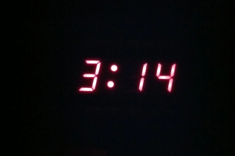 знак 3. 14. резистор кии. 3,14 дец. отзеркаленные цифры 1 1.