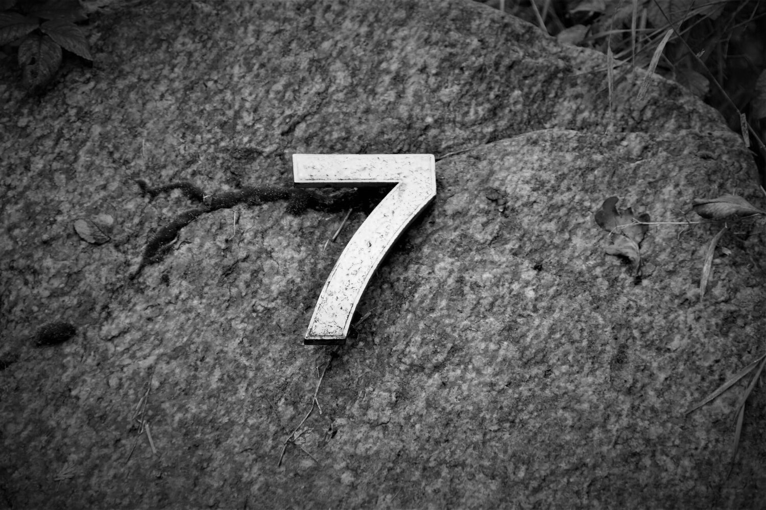 Природа под цифрой 7. Цифра 7. Необычная цифра 7. Знак 7 цифра. Магическая цифра 7.