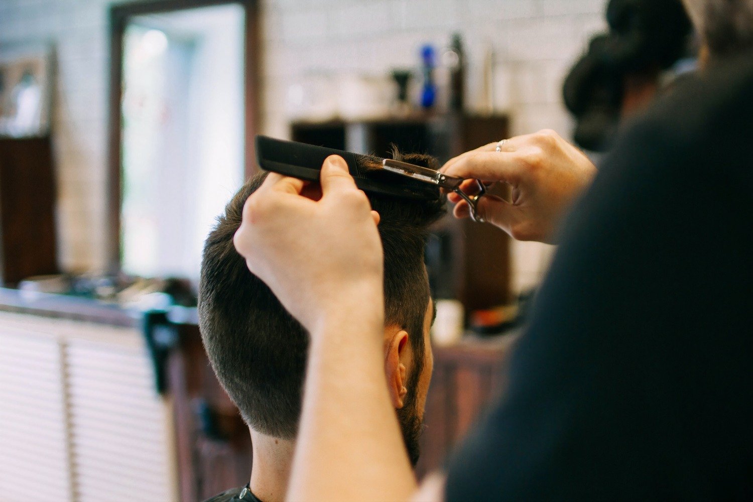 Grooming haircut for men