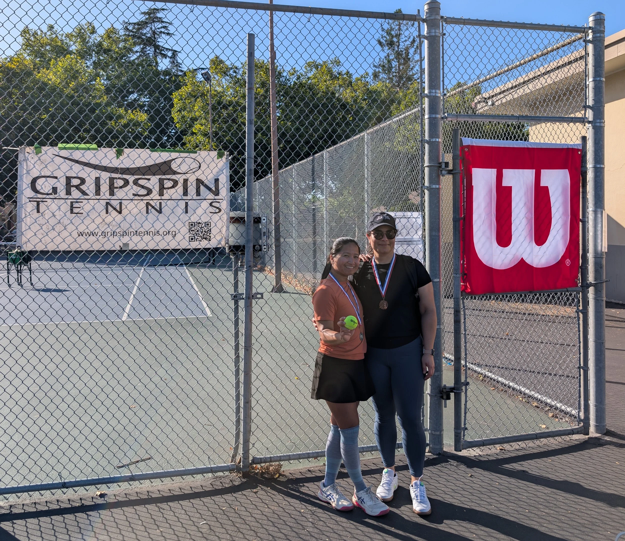 Women's 2.5-3.0 Division Winners