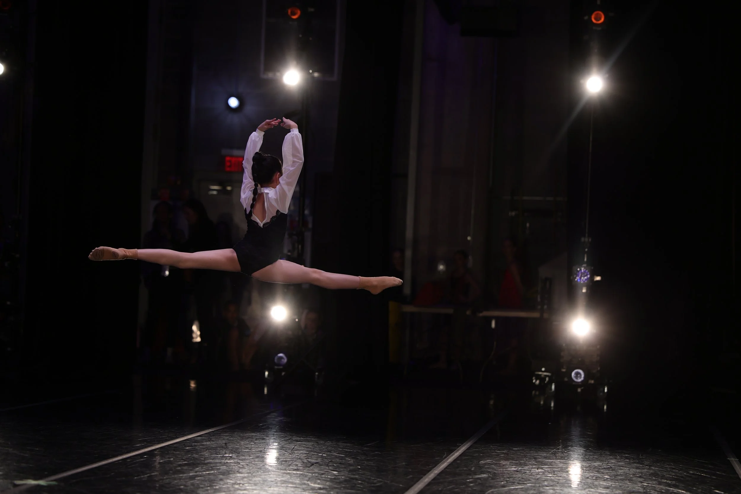 Columbia Youth Ballet on stage