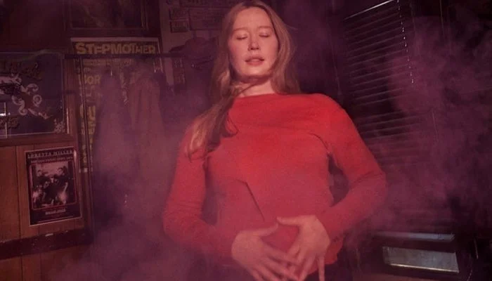 JULIA JACKLIN