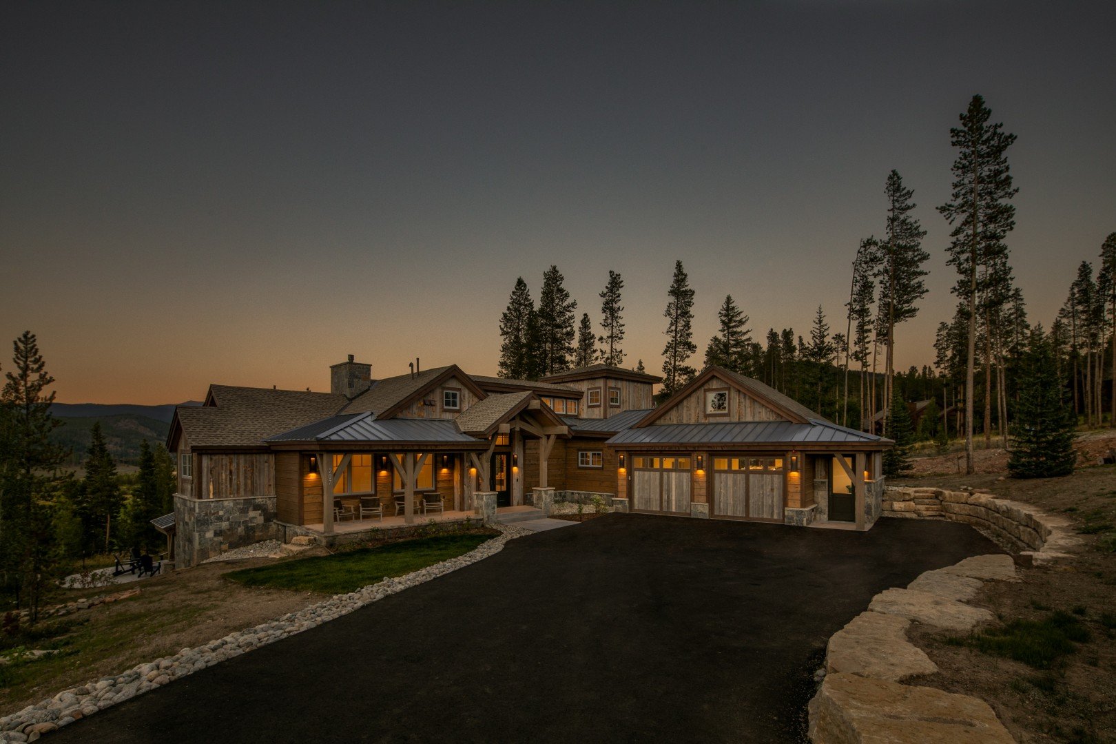 Rockridge custom home exterior with modern mountain lines