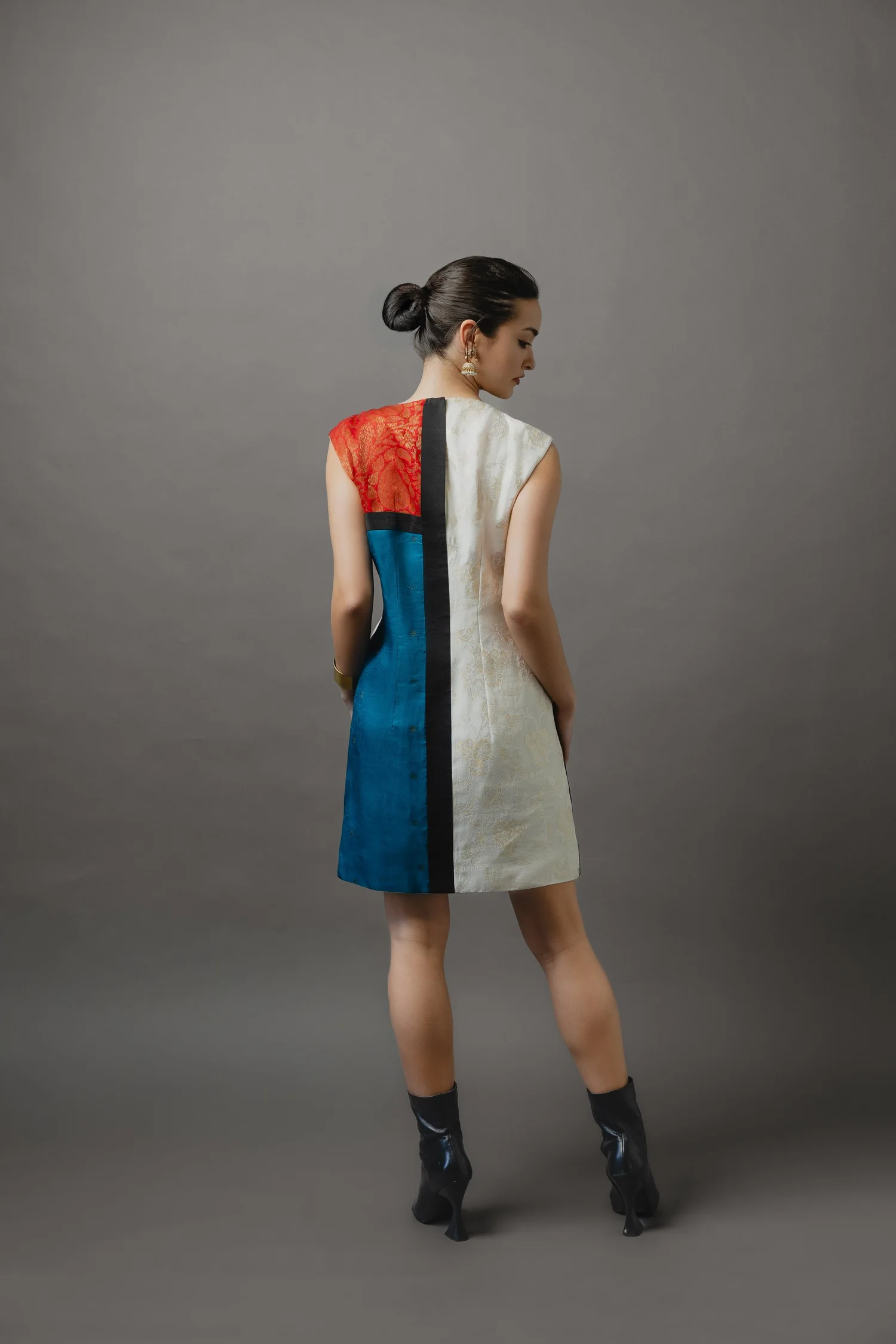 The Mod Shift detail