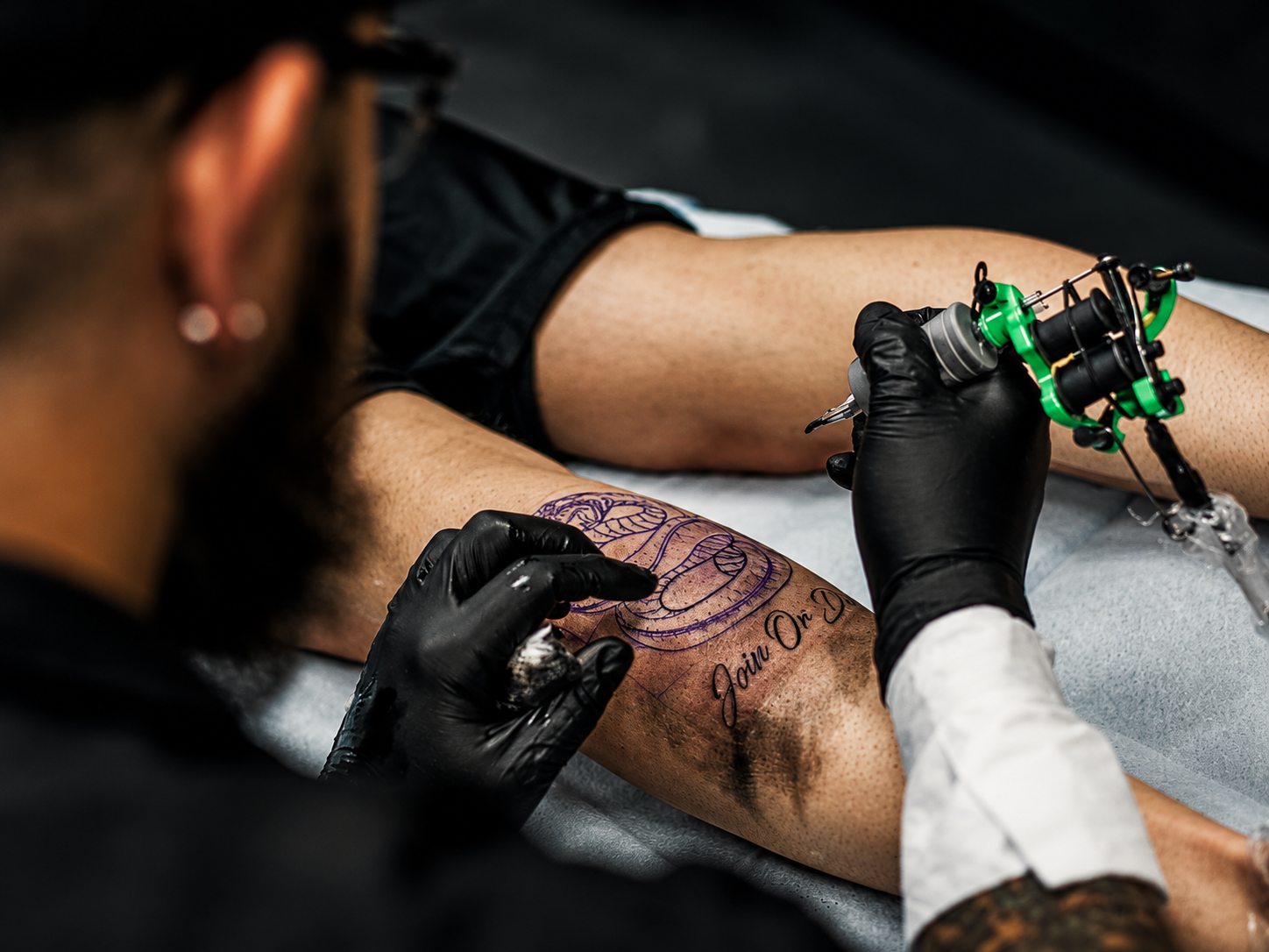 Jay Cunliffe tattooing at Bonedaddys Tattoo