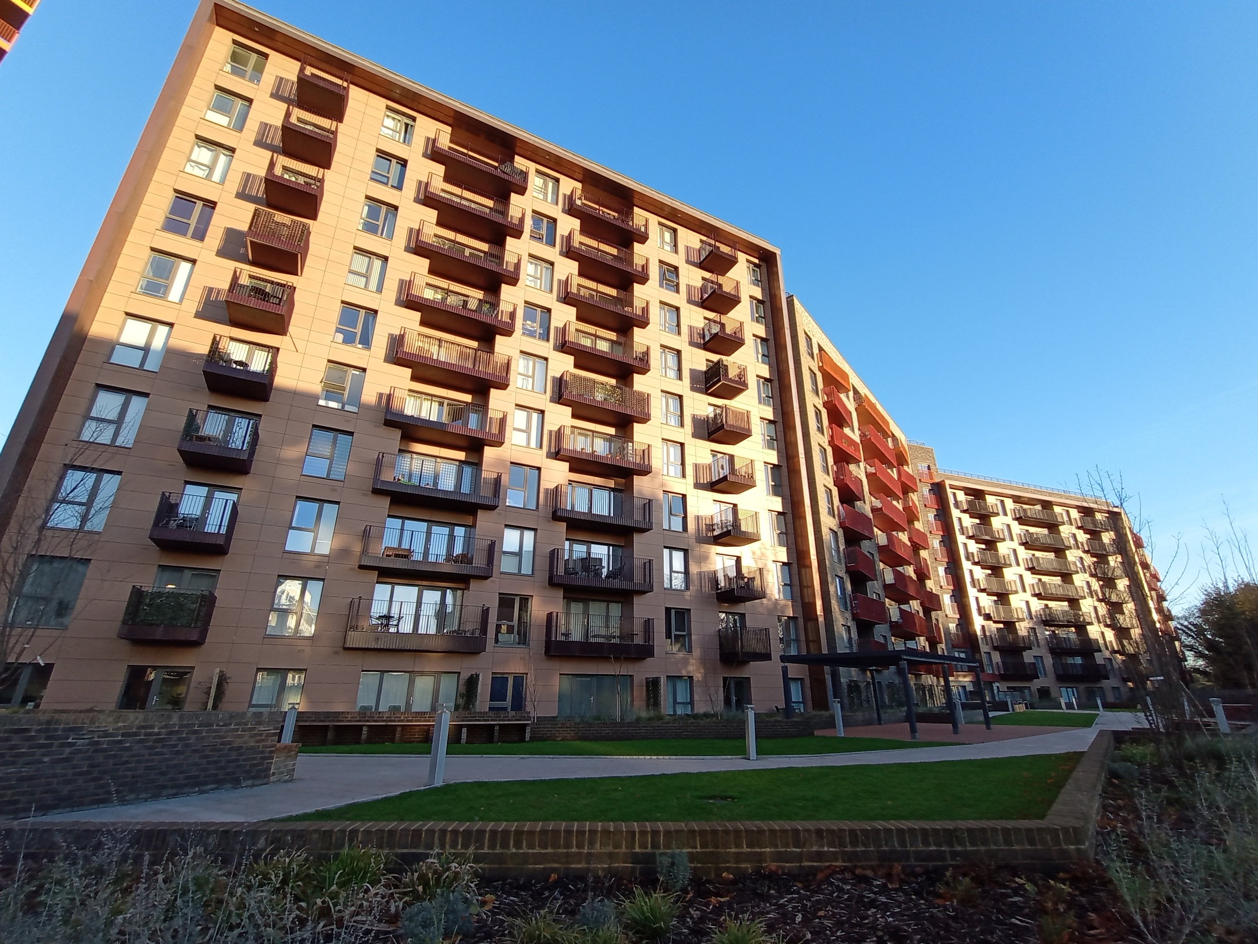 Weston Homes — Springfield Park — Balconies, balustrades & stairs