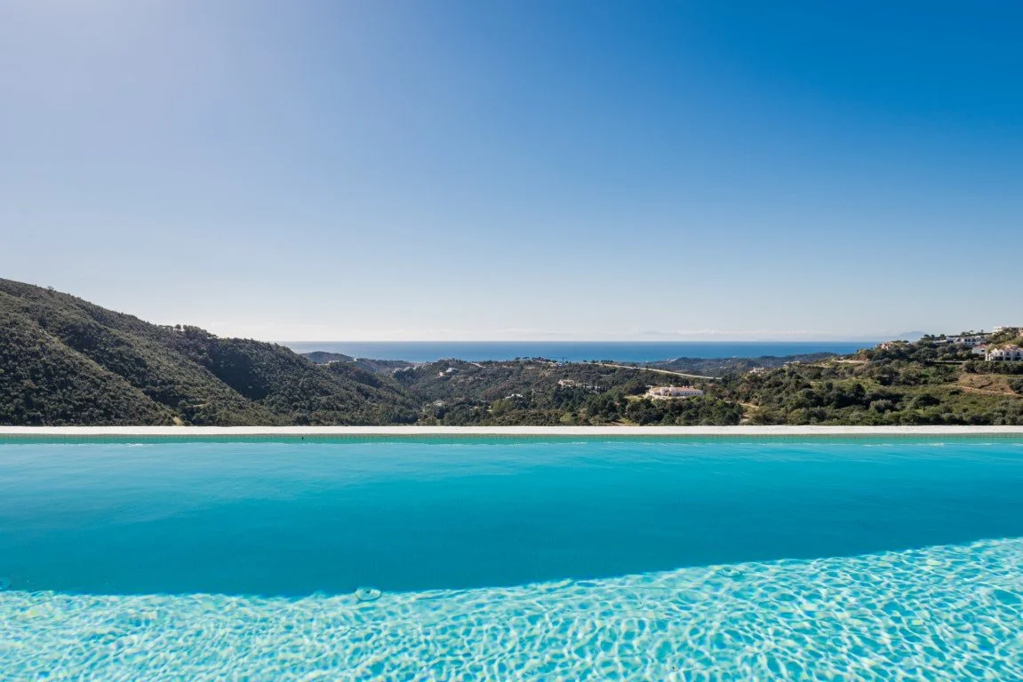 View over Montemayor and the Costa del Sol from a Benahavis property