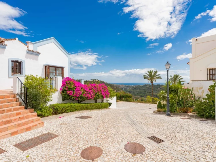 Townhouse at Montemayor Heredia, Benahavis, represented by Alfonso Lacruz Team
