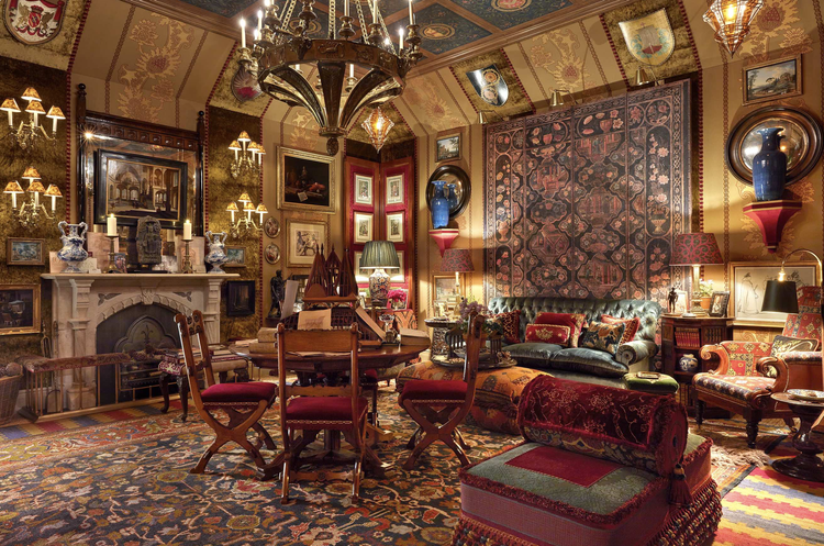 Watts 1874 Legend Room by Alidad