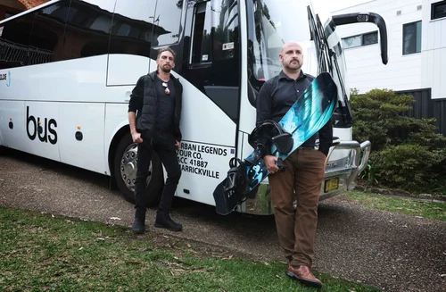 Snow tour bus hire from Sydney to Perisher with Urban Legends coach