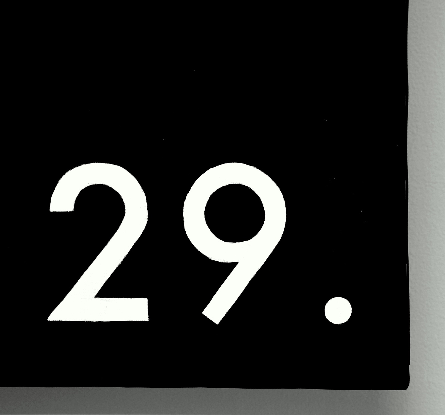 Картинки 29. Цифра 29. Цифра 29 на черном фоне. 29 Лет картинки. 29 Цифра обои.