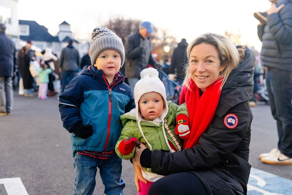 A family enjoying the Stroll