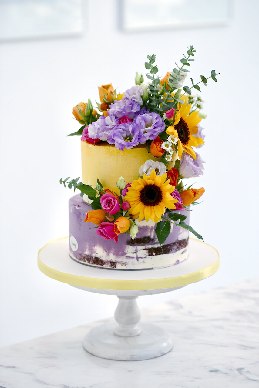 Sunflower birthday cake  Limassol, Cyprus — Yiamy® Studio