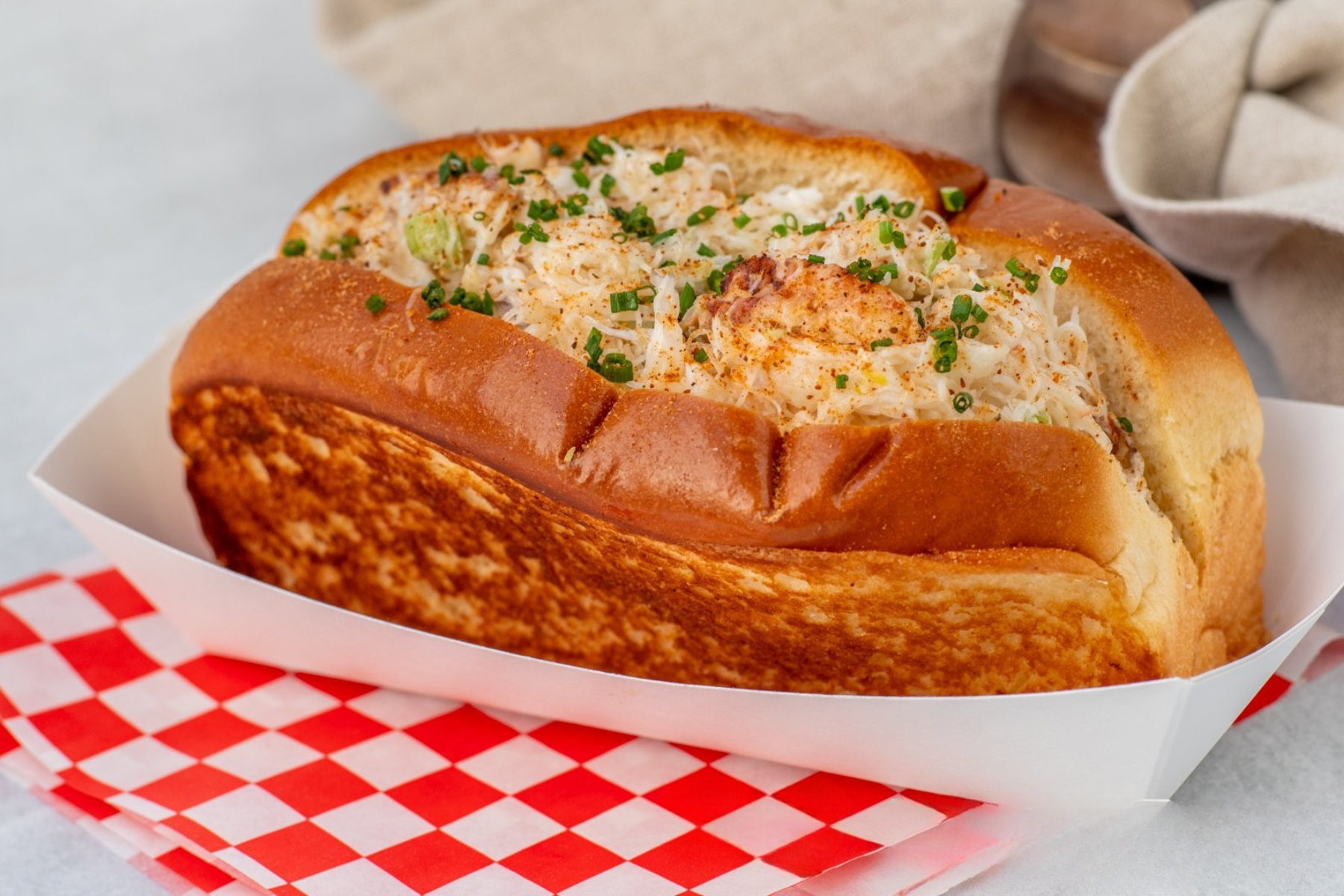 Cold Original Dungeness Crab Roll