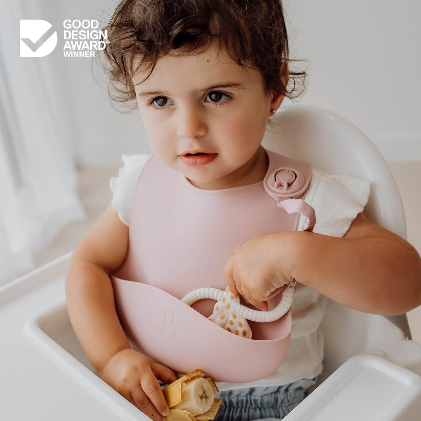 Product Development - The Gigi One-Handed Bib for Infants + Toddlers