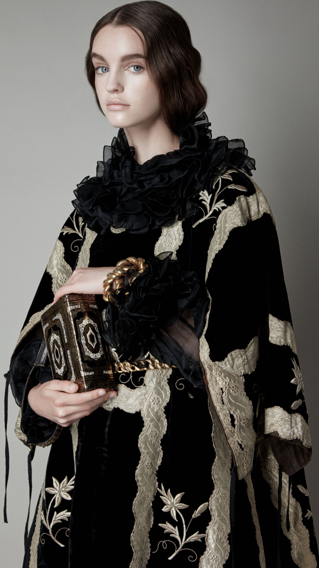 Madonna Editorial