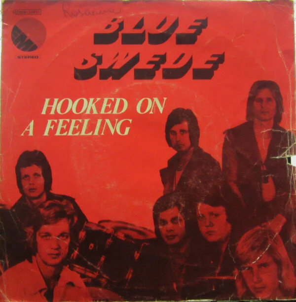 Обложка альбома blue swede - hooked on a feeling. Lil голубой. Филинг блю. Feeling blue. Feeling blue.