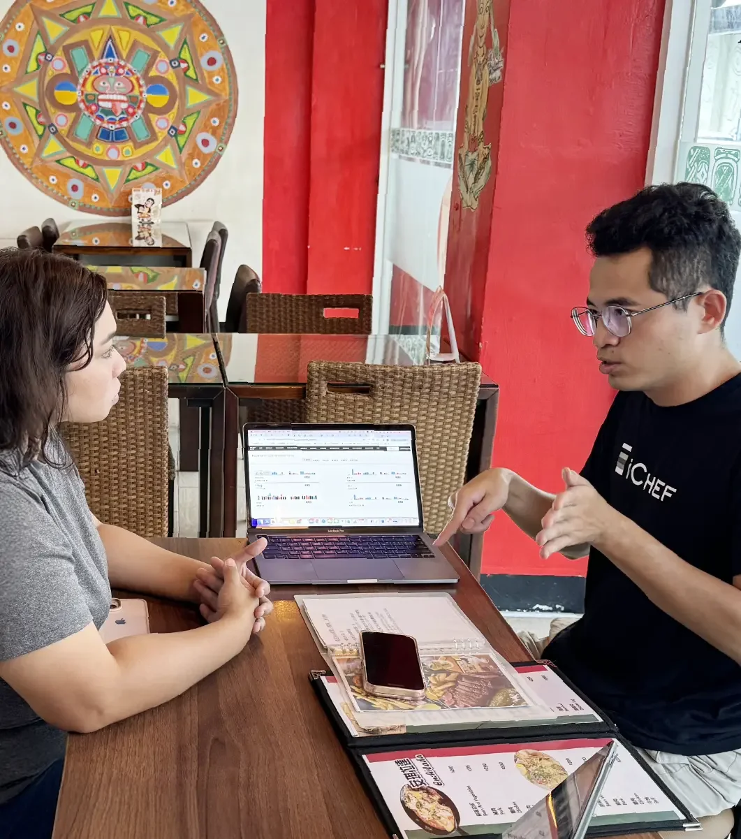 顧問教導如何看懂銷售報表數據