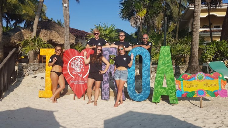PADI Divemaster Internship in Roatan